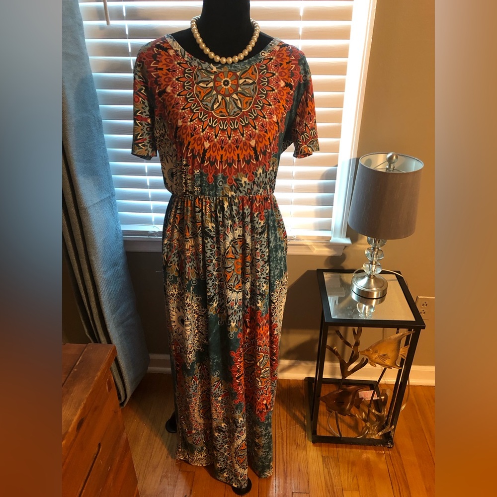 Maxi Dress by Auselily